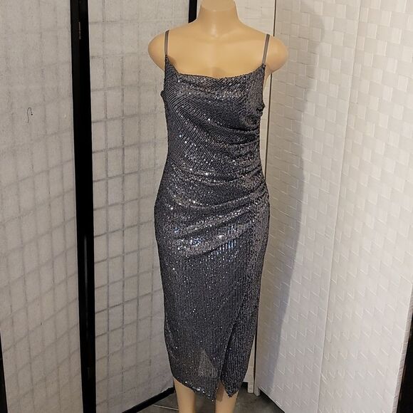 BRAND NEW LAUNDRY by SHELLI SEGAL CROWL NECK SLEEVELESS SEQUIN DRESS - Picture 5 of 16